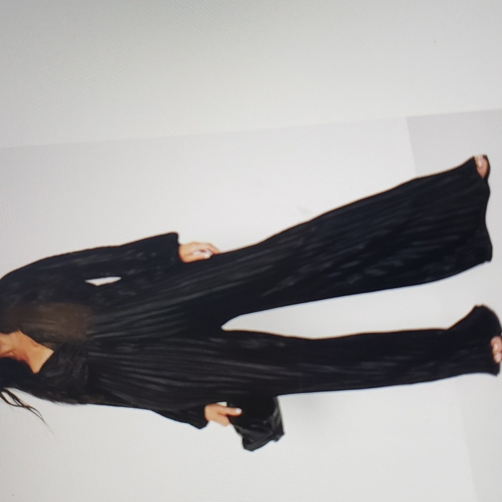 Boohoo Plus Pleated Plisse Wide Leg Jumpsuit  Size 16 USA /20 AUS NWT